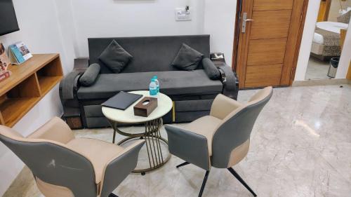 East of Kailash Bed & Breakfast | ivaan