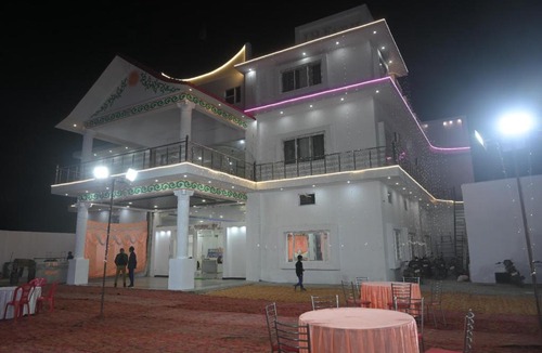 Dhampur Resort | J B Hotel,Banquet & Restaurant