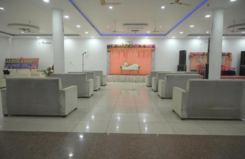 Dhampur Resort | J B Hotel,Banquet & Restaurant