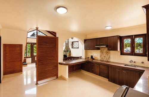 Nainital Villa | Karinya Villas Scenic Hill View & Garden