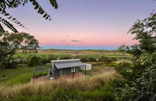 Gowrie Little Plain Cabin | Kiambram Country Cottages