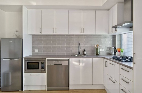Killarney Heights Apartment | Killarney Bush Retreat | Spacious & Private