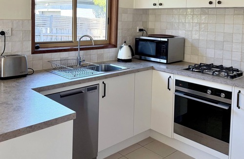 Somers House | Koala Cottage - tranquil, sun-drenched Somers