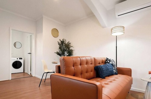 Broadmeadows House | KozyGuru | Broadmeadows | Gateway to Melbourne