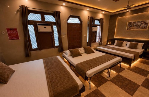 Ayodhya House | Krishna Guest House