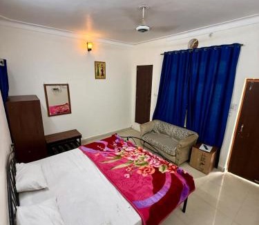 Gwalior House | KRISHNAM GUEST HOUSE