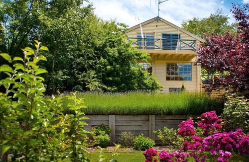 Daylesford House | Lake Cottage