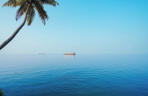 Kumarakom Hotel | Lakesong Kumarakom