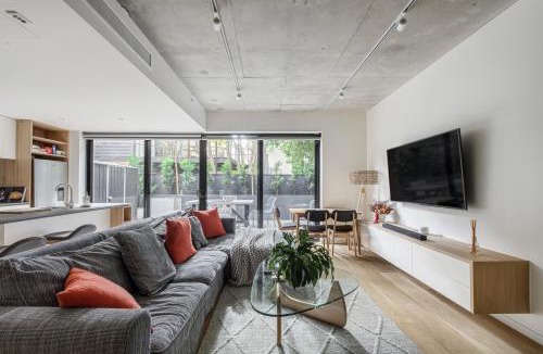 Prahran Apartment | Large Central Prahran Retreat