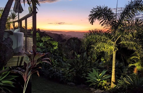 Terranora House | Large, modern, resort style property with tropical gardens, pool, volleyball.