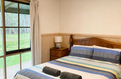 Bundalong Resort | Leigh Park Cabins