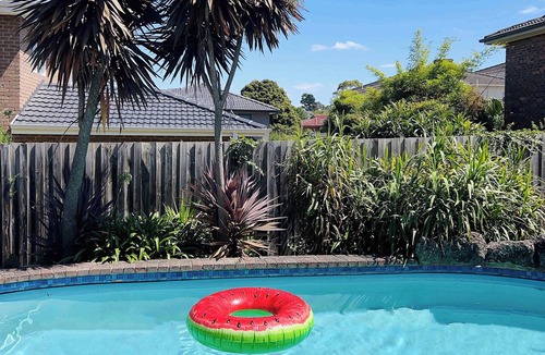 Templestowe House | Light filled 4 Bed pool home in Quiet neighborhood