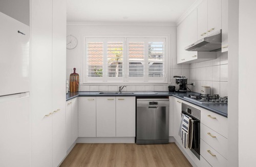 Aspendale House | Lilly Belle Coastal Retreat in Aspendale