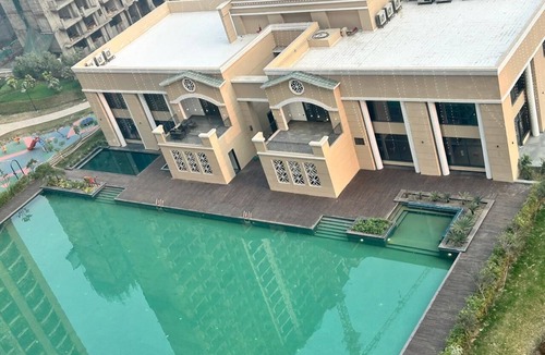 Noida Apartment | Live the moment with your family and friends @low cost with luxury