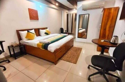 Hauz Khas Village Hotel | Local Stays