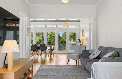 Narooma House | Location, Location, Location ! The Light House Cottage Narooma