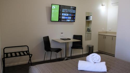 Kerang Hotel | Loddon River Motel Kerang