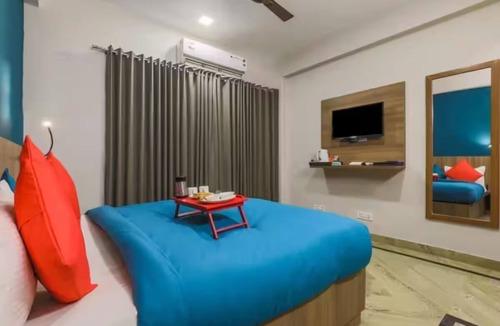 Gurugram Bed & Breakfast | Loginn Stays #8