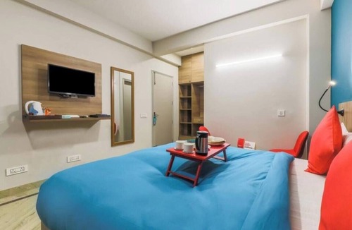 Gurugram Bed & Breakfast | Loginn Stays #8