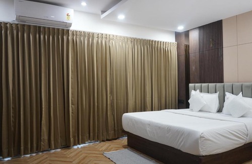 HBR Layout Hotel | Lux Stayz