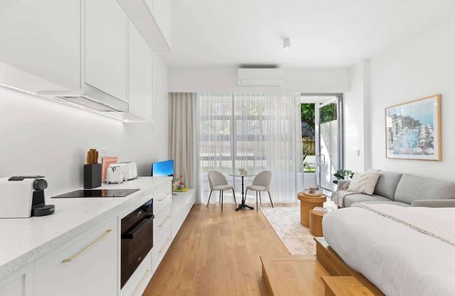 Maroubra Apartment | Luxe Central Studio 2 - Close to Randwick