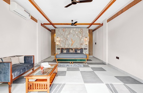 Dehradun Resort | Luxurious forest view quaint resort 10 bedrooms in charming Rishikesh