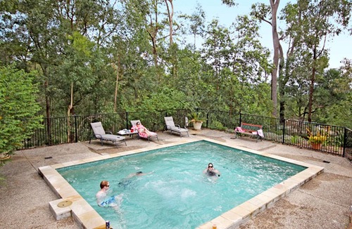 Boyland Cabin | Luxurious Poolside Cottage with Private Veranda near Canungra, Queensland