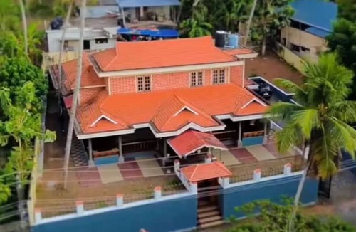 Varkala House | Luxurious Private TraditionalVilla.4 min to beach.