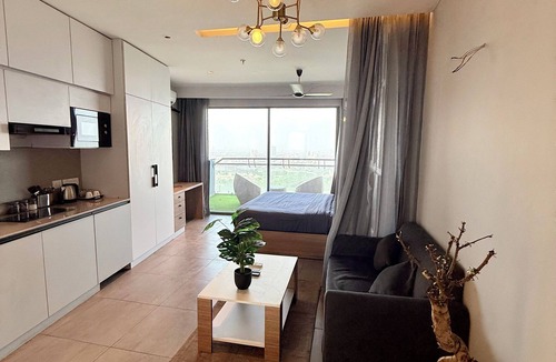 Noida Apartment | Luxury 1BHK in North India's Tallest Tower | Stunning Views