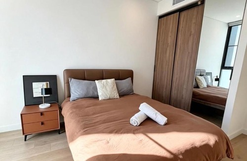 Macquarie Park Apartment | Luxury 2B2B Apt in Macquarie Park Free Parking