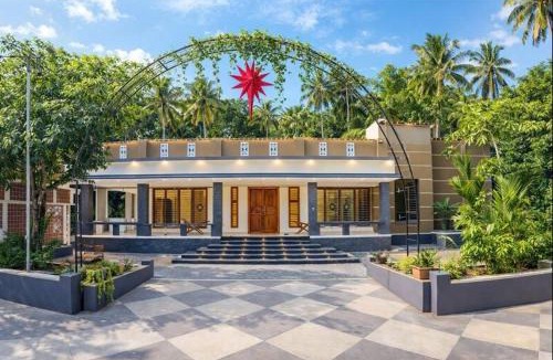 Chavakkad Villa | Luxury Garden full AC Villa plus breakfast