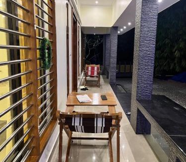 Chavakkad Villa | Luxury Garden Villa