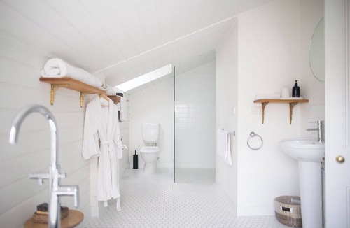 Rostrevor House | LUXURY SELF-CONTAINED LOFT