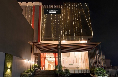 Mohangarh House | Luxury Stays Gomti Nagar Lucknow