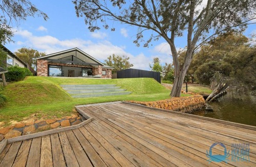 North Yunderup House | Luxury Waterfront Living in North Yunderup