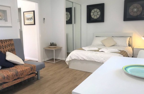 Perth Central Business District Apartment | M207 Studio Apartment on Malcolm Street