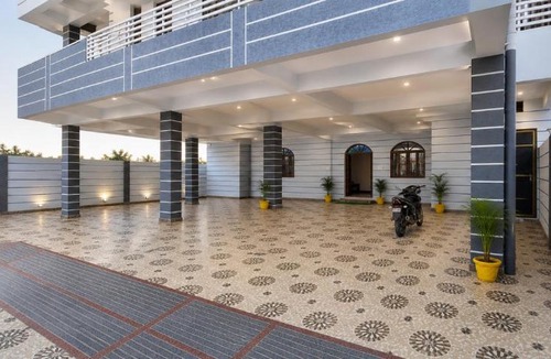 Chunar House | Maa Vaishno Guest House