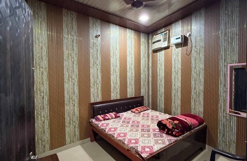 Aonla Hotel | Maheshwari Palace &Hotel