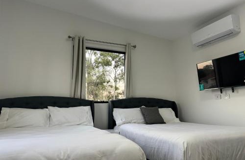 Beenleigh Hotel | Main Residences