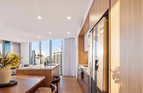 Main Beach Apartment | "MAIN VIEW" By TheGuestHouse.