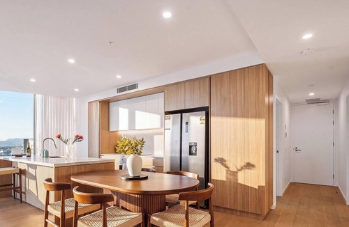 Main Beach Apartment | "MAIN VIEW" By TheGuestHouse.