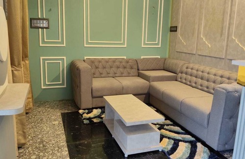 Thirunallar Hotel | Malar Residency