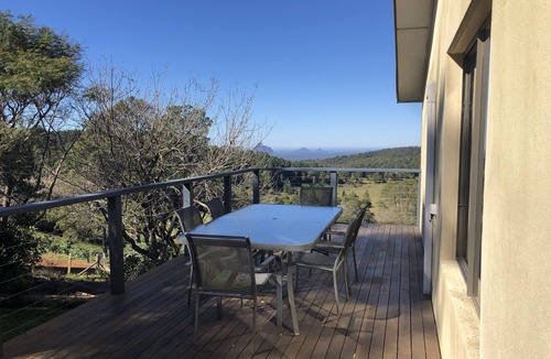 Wootha House | Maleny Mountain Retreat