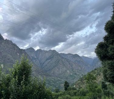 Kullu House | Mandala House & Café with Mud House Retreat
