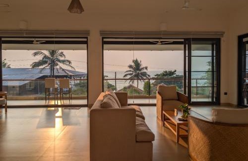 Ashvem Villa | Mandrem Beach front villa with pvt pool
