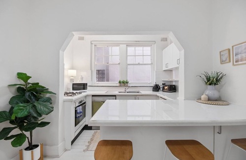Manly Apartment | Manly Beach Views from a Light-Filled 3BR Coastal Apartment