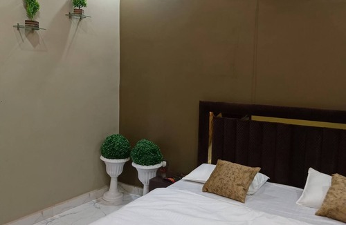 Bulandshahr Hotel | Mannat Residency
