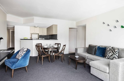 Chinatown Apartment | Mantra on Russell Melbourne