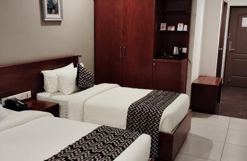 Erattupetta Hotel | MAREENA