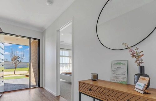 Moama House | Marina Views